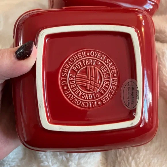 Set of 4 Longaberger red square bowls - Picture 2 of 3